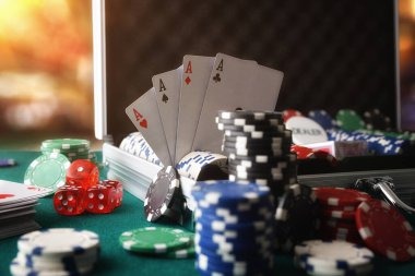 Diamond Empire payout table and stake selection interface